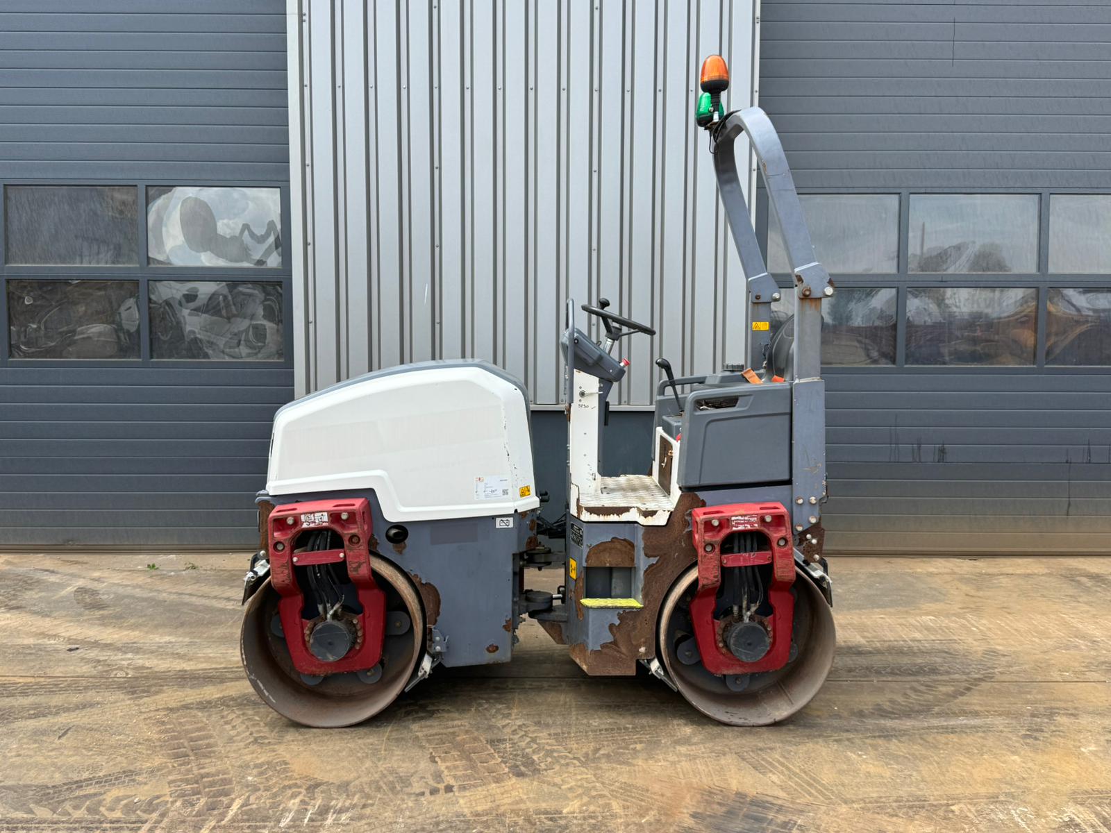 Dynapac CC1200 image