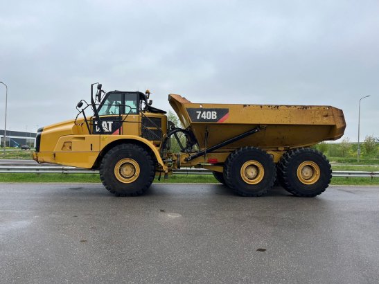 Caterpillar 740B 740B 2013 2 Articulated Dump Trucks image 46