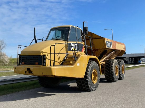 Caterpillar 740 740 2008 2 Articulated Dump Trucks image 16