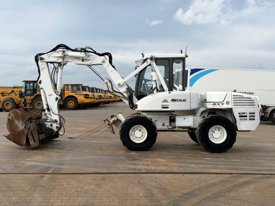 Mecalac 12MTX incl. 5 x bucket Mecalac 12MTX incl. 5 x bucket 2013 2 Wheeled Excavators image 16