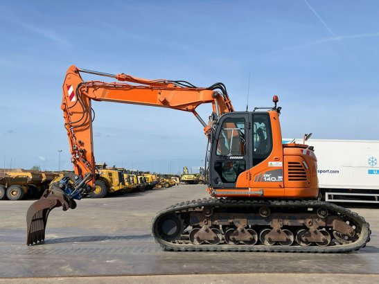 Doosan DX140LCR Doosan DX140LCR 2015 2 Crawler Excavators