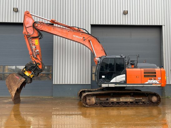 Hitachi ZX250LC-6 ZX250LC-6 2018 2 Crawler Excavators image 46
