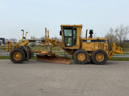 Caterpillar 140H 140H 1998 2 Motor graders image 16