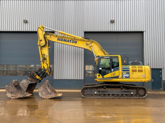 Komatsu PC240LC-10 Engcon and 3 x bucket PC240LC-10 Engcon and 3 x bucket 2014 2 Crawler Excavators image 16