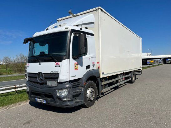 Mercedes-Benz Antos 1836 4x2 Antos 1836 4x2 2016 2 image 31