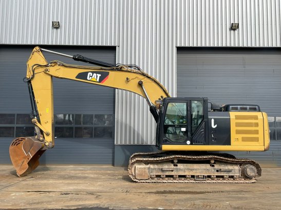 Caterpillar 324EL 324EL 2015 2 Crawler Excavators