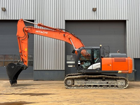 Hitachi ZX210LC-6 New Bucket ZX210LC-6 New Bucket 2018 2 Crawler Excavators image 46