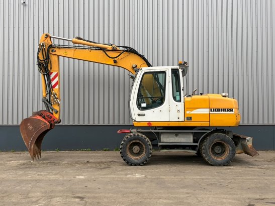 Liebherr A314 A314 2006 2 Wheeled Excavators image 39