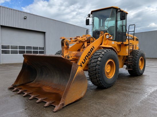 Hyundai HL757-7 HL757-7 2004 2 Wheel Loaders