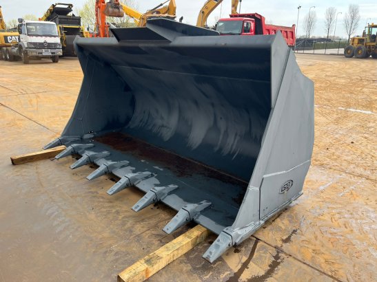 Doosan Bucket DL450-3 4700 l Doosan Bucket DL450-3 4700 l 2014 2 image 56
