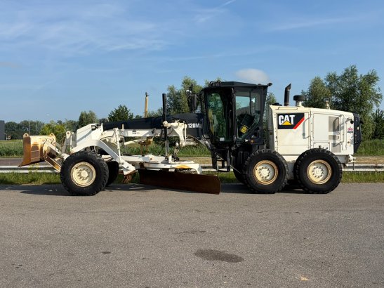 Caterpillar 120M2 CE - Trimble 3D UTS 120M2 CE - Trimble 3D UTS 2012 2 Motor graders image 91