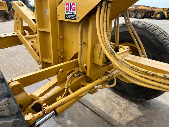 Caterpillar 140H 140H 2002 2 Motor graders image 10
