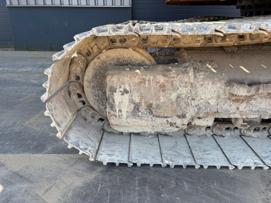 Caterpillar 325FLCR 325FLCR 2018 2 Crawler Excavators image 10
