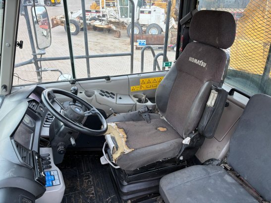 Komatsu HM300-3 HM300-3 2015 2 Articulated Dump Trucks image 38