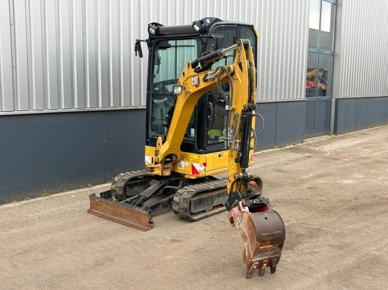 Caterpillar 301.8-05 301.8-05 2021 2 Crawler Excavators image 10