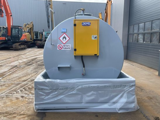 Emiliana Serbatoi TF9/50 9000Ltr fuel tank Emiliana Serbatoi TF9/50 9000Ltr fuel tank 2025 1 image 10