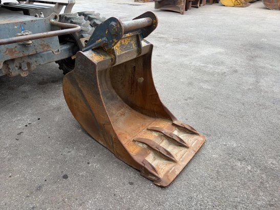 Liebherr A918 Compact Litronic A918 Compact Litronic 2013 2 Wheeled Excavators image 10