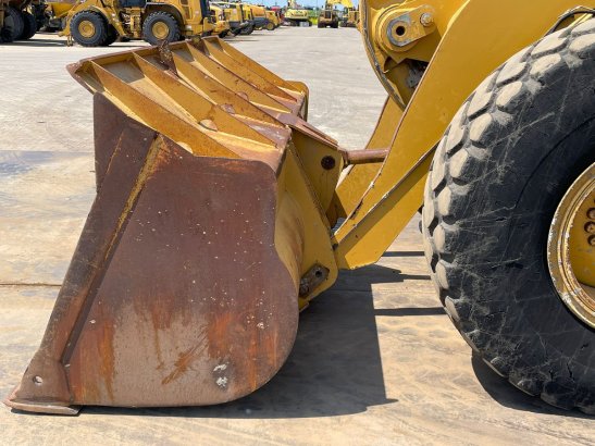 Caterpillar 938F 938F 1996 2 Wheel Loaders image 10