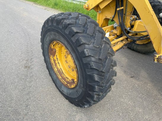 Caterpillar 12M (12G/12H/140M) 12M (12G/12H/140M) 2011 2 Motor graders image 10