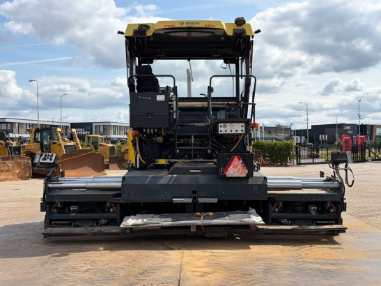 Bomag BF600P-2 incl. 2 x 75 cm extensions BF600P-2 incl. 2 x 75 cm extensions 2015 2 Asphalt pavers image 10