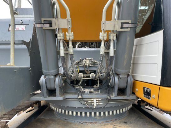 Liebherr R934LC R934LC 2021 2 Crawler Excavators image 10