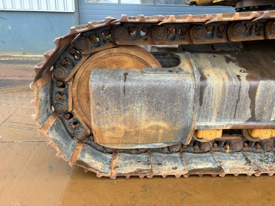 Caterpillar 329ELN 329ELN 2011 2 Crawler Excavators image 11