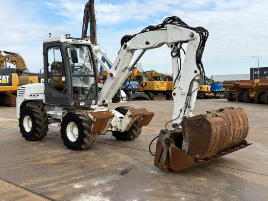 Mecalac 12MTX incl. 5 x bucket Mecalac 12MTX incl. 5 x bucket 2013 2 Wheeled Excavators image 11