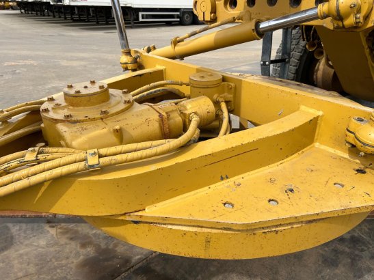 Caterpillar 140H 140H 2002 2 Motor graders image 11