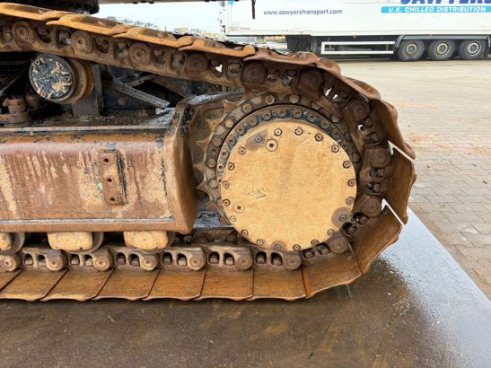 Caterpillar 352F 352F 2019 2 Crawler Excavators image 26