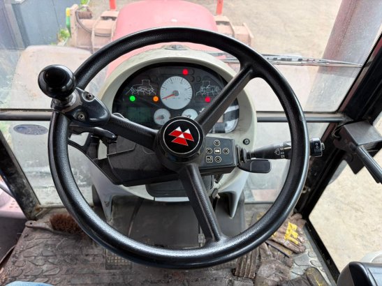 Massey Ferguson 6480 Dyna-6 F32B43GS113A Massey Ferguson 6480 Dyna-6 F32B43GS113A 2008 2 image 11