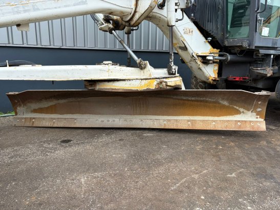 New Holland F106.6/A F106.6/A 2007 2 Motor graders image 116