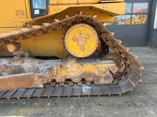 Caterpillar D6T LGP D6T LGP 2011 2 Dozers image 11