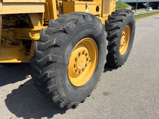 Caterpillar 140H 140H 1998 2 Motor graders image 11