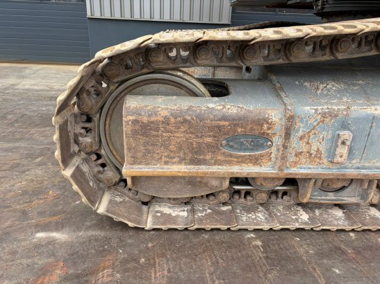 Liebherr R945 S-HD R945 S-HD 2021 2 Crawler Excavators image 11