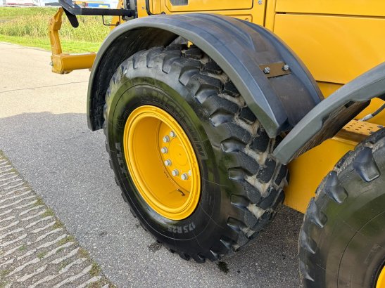 Caterpillar 140 AWD 15A CE / TUV / EPA Trimble prepared 483 2022 2 Motor graders image 11
