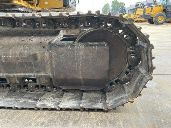 Caterpillar 320FL 320FL 2018 2 Crawler Excavators image 11