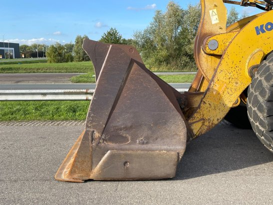Komatsu WA500-6 WA500-6 2007 2 Wheel Loaders image 11