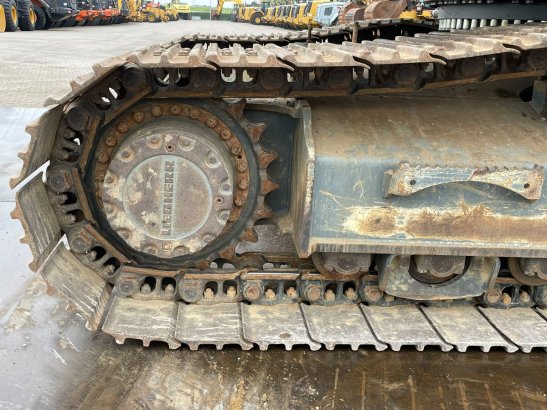 Liebherr R934LC R934LC 2021 2 Crawler Excavators image 26