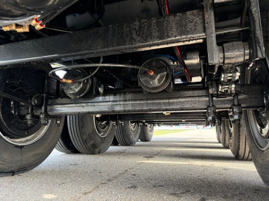 Heavy machinery product image - Image 12 of 30