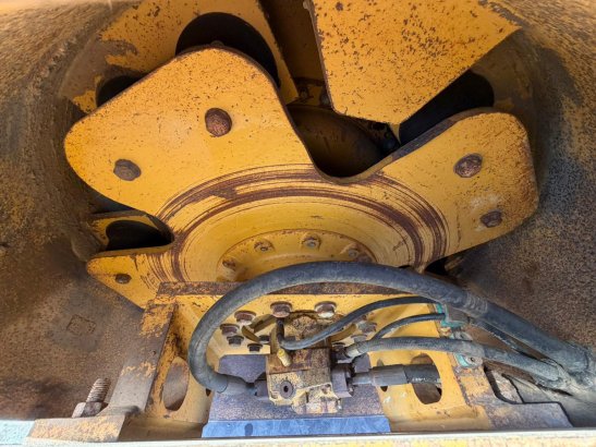 Caterpillar CP76 CP76 2011 2 image 12