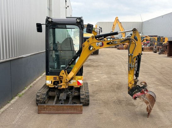 Caterpillar 301.8-05 301.8-05 2021 2 Crawler Excavators image 12
