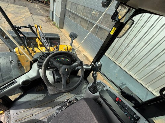 Caterpillar 908M 908M 2022 2 Wheel Loaders image 12