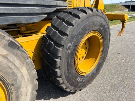 Caterpillar 140H 140H 2007 2 Motor graders image 12