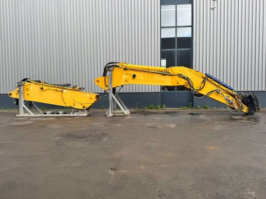 Komatsu PC490HRD-11 PC490HRD-11 2 Crawler Excavators image 12
