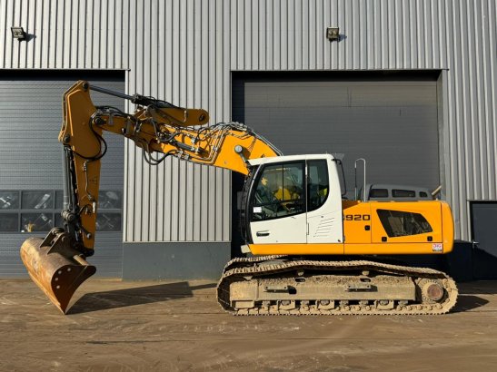 Liebherr R920LC 10028 2014 2 Crawler Excavators image 117