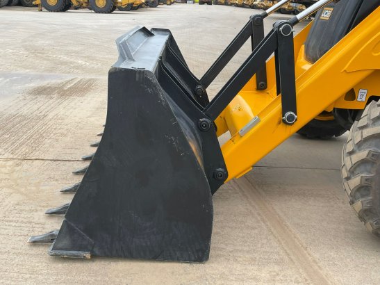JCB 3DX 2152 2026 1 image 12