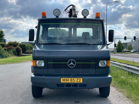 MercedesBenz 4x2 809D MERCEDESBENZ 4x2 809D 1988 2 image 42