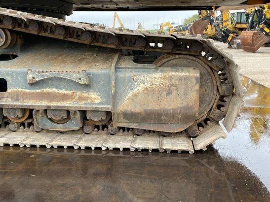Liebherr R934LC R934LC 2021 2 Crawler Excavators image 12
