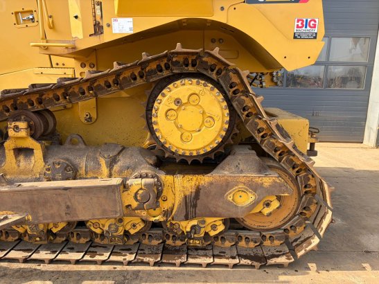 Caterpillar D8T D8T 2015 2 Dozers image 13