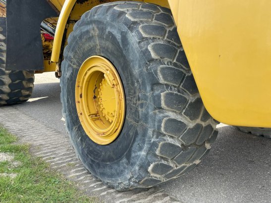 Caterpillar 740 740 2008 2 Articulated Dump Trucks image 12